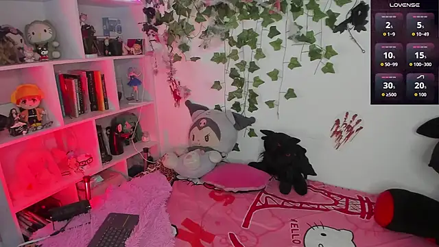 Snapshot of sarahminage_ chatting on 11.20.25 sarahminage online show from 11.20.25