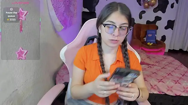 abbie jensen  online show from 10.03.25