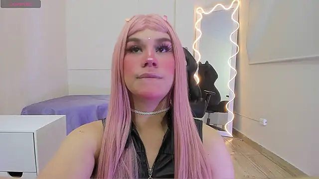 Snapshot of ocean_tay chatting on 09.19.25 ocean tay online show from 09.19.25