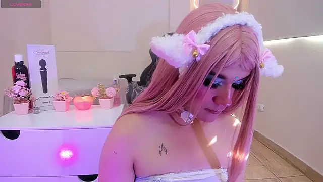 Snapshot of ocean_tay chatting on 09.25.25 ocean tay online show from 09.25.25