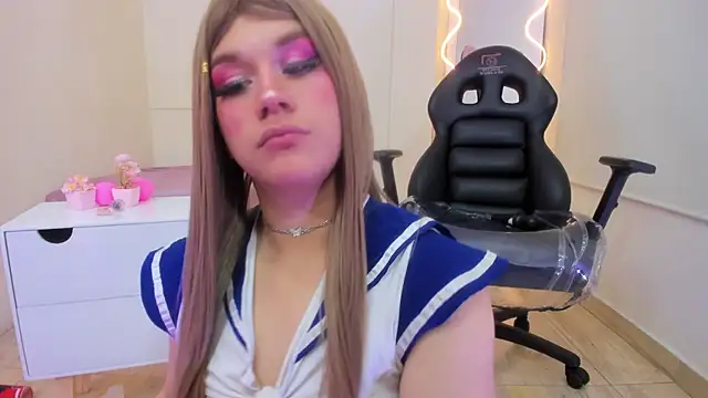 Snapshot of ocean_tay chatting on 10.15.25 ocean tay online show from 10.15.25