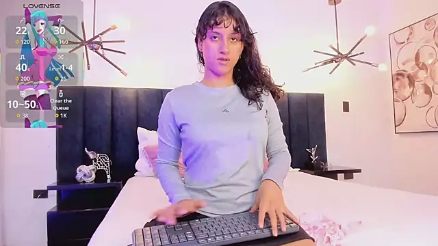 niia7 online show from 12.04.25