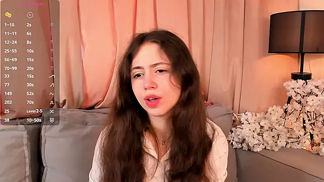 JulianaChapel online show from 09.09.25