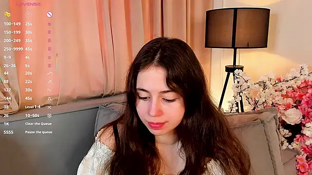 JulianaChapel online show from 09.15.25