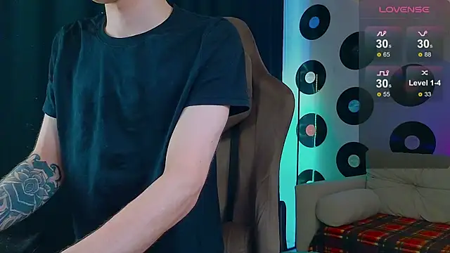 Snapshot of Just_Samuel chatting on 10.05.25 Just Samuel online show from 10.05.25