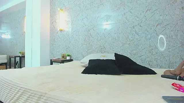 Antonella west online show from 04.13.26