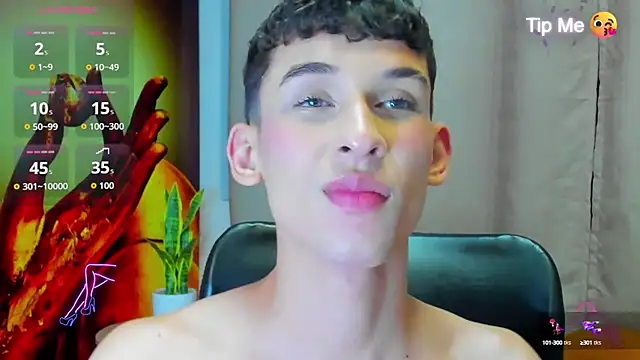 Snapshot of owen-stone chatting on 09.09.25 owen-stone online show from 09.09.25