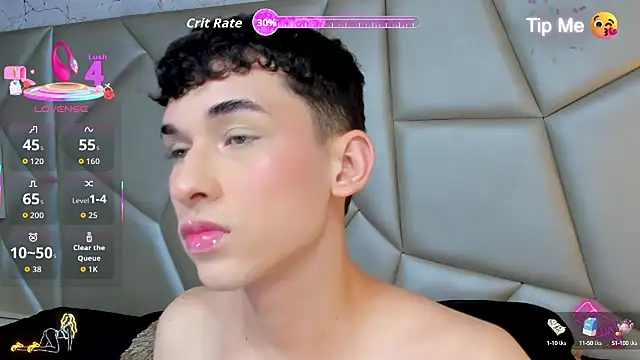 Snapshot of owen-stone chatting on 10.13.25 owen-stone online show from 10.13.25