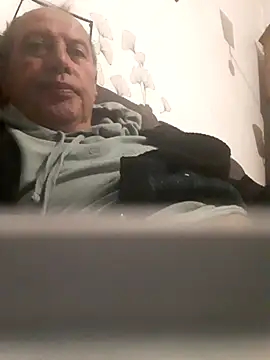 Vince072 online show from 10.01.25