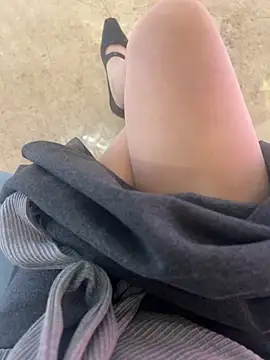 xiaoyuan01 online show from 10.24.25