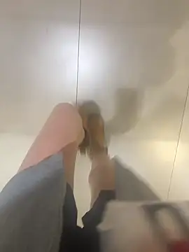 xiaoyuan01 online show from 12.14.25