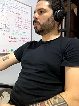 uto857 online show from 10.15.25