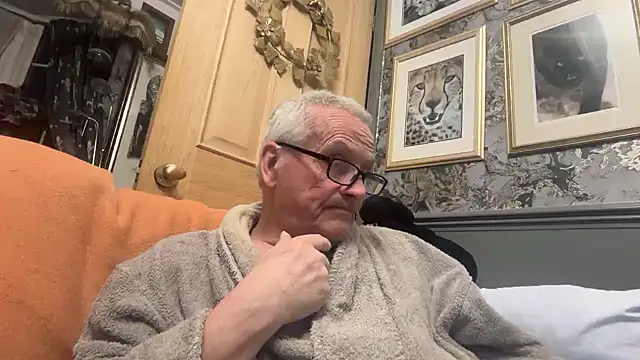 poggles online show from 04.12.26