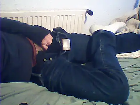 Snapshot of rimbaud77 chatting on 10.28.25 rimbaud77 online show from 10.28.25