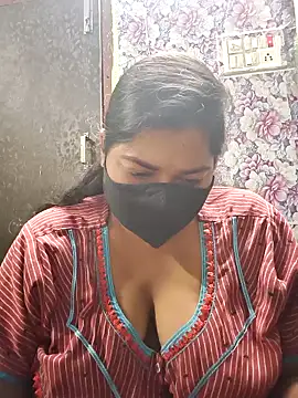 Liyaa 24 online show from 03.26.26