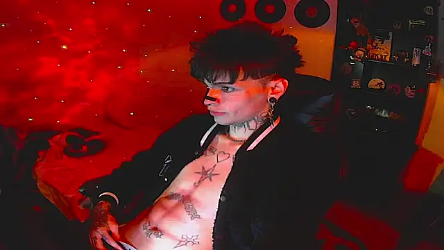 Snapshot of prince_x_dark chatting on 10.17.25 prince x dark online show from 10.17.25