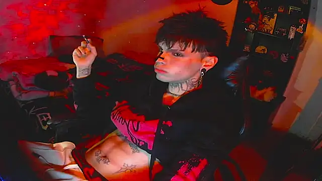 Snapshot of prince_x_dark chatting on 10.22.25 prince x dark online show from 10.22.25