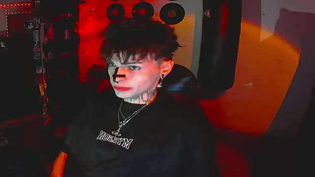 Snapshot of prince_x_dark chatting on 10.27.25 prince x dark online show from 10.27.25