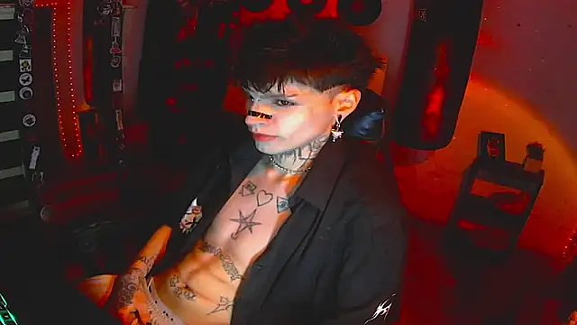 Snapshot of prince_x_dark chatting on 11.06.25 prince x dark online show from 11.06.25