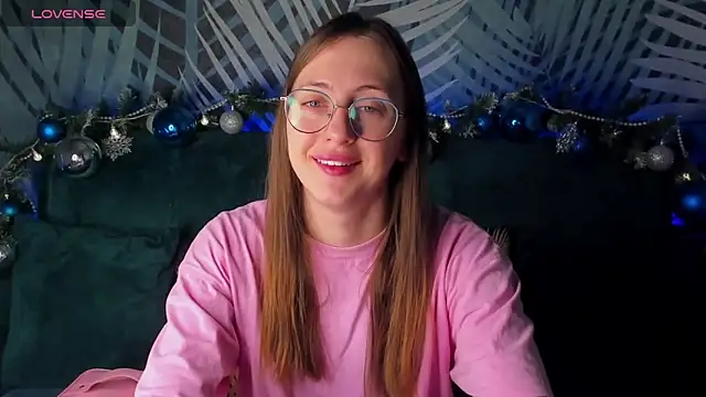 ChristyCrayme online show from 12.20.25