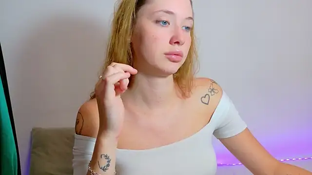 Snapshot of Ivanna__Rose chatting on 07.05.26 Ivanna Rose online show from 07.05.26