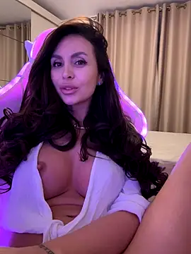 LunaBex online show from 10.21.25