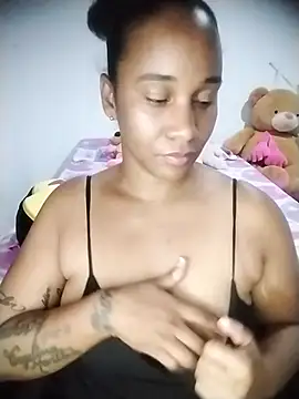 EbonyHorrny online show from 10.27.25