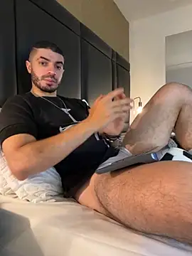 AxelThompson  online show from 09.13.25