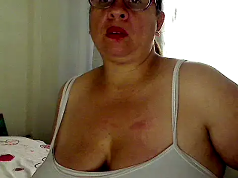 Snapshot of luciana69hot chatting on 02.22.25 luciana69hot online show from 02.22.25