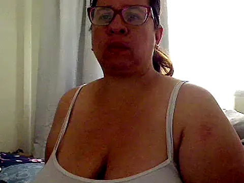 Snapshot of luciana69hot chatting on 02.24.25 luciana69hot online show from 02.24.25