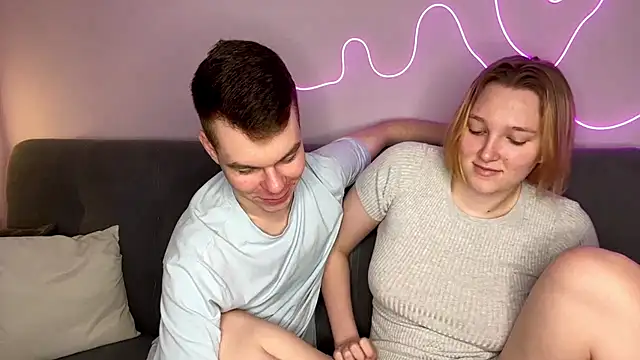 julielourens online show from 11.10.25