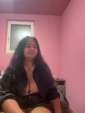 Snapshot of Melissa10 chatting on 11.01.25 Melissa10 online show from 11.01.25