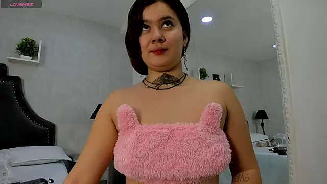 RosalineGrey online show from 10.13.25