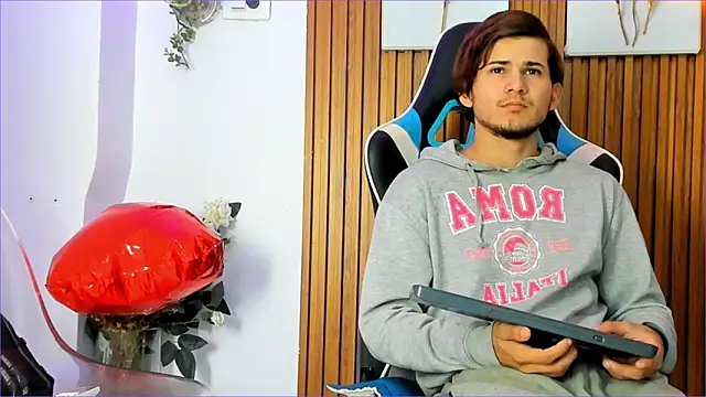 Jhossua  online show from 09.17.25