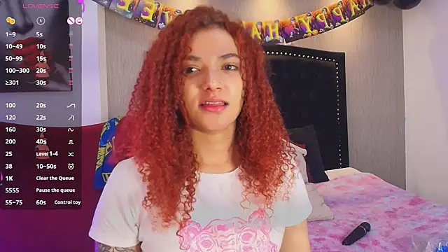 Snapshot of Dancer-Myluu chatting on 10.15.25 Dancer-Myluu online show from 10.15.25