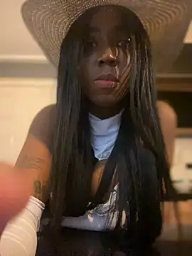 Alexia 24 online show from 11.01.25