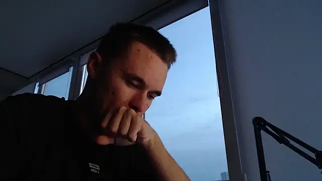 FreddyBredi online show from 10.09.25