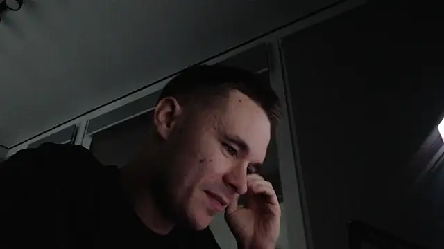 FreddyBredi online show from 10.24.25