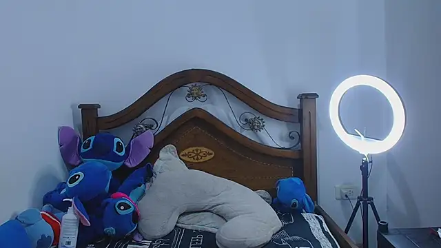 Aria Arthur online show from 10.01.25