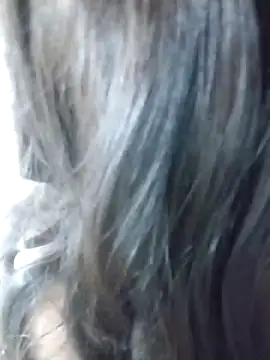 Snapshot of srtsara chatting on 11.17.25 srtsara online show from 11.17.25