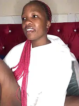 MissREAHx online show from 09.15.25