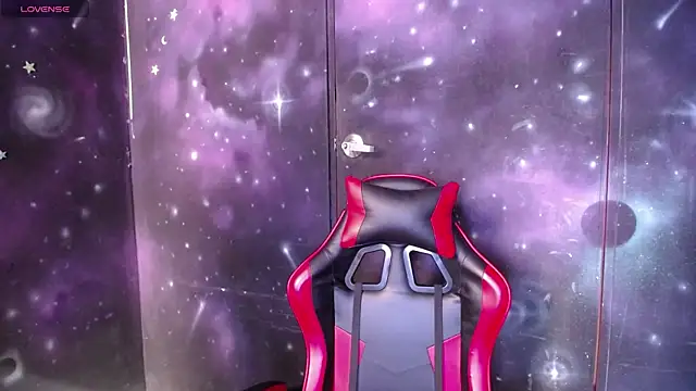 CristaldelLeon s online show from 09.24.25