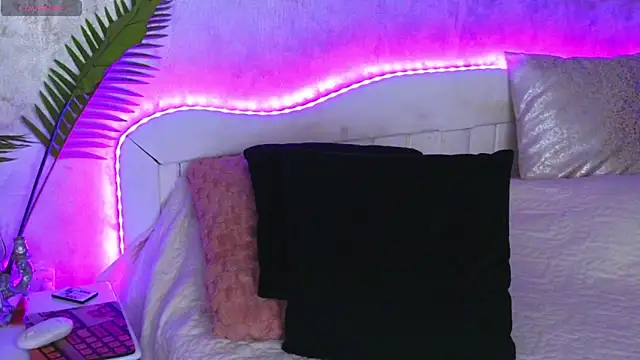 Aelorya online show from 11.29.25