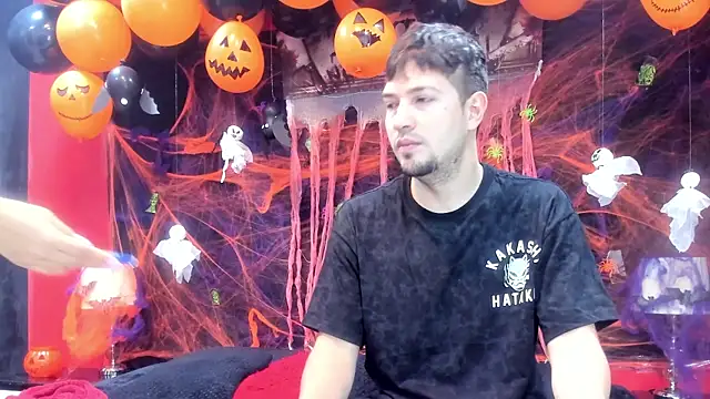 Isa Anderson09 online show from 10.24.25