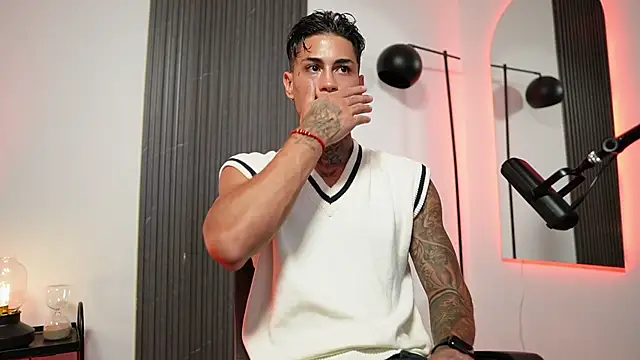 AxelVilla  online show from 09.09.25