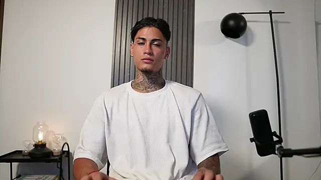 AxelVilla  online show from 10.09.25