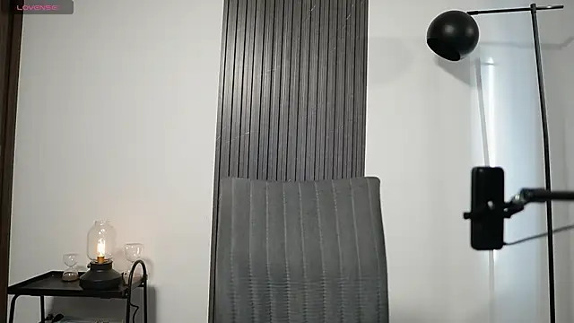 AxelVilla  online show from 11.05.25