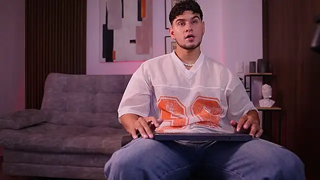 DaviesBrown online show from 12.20.25