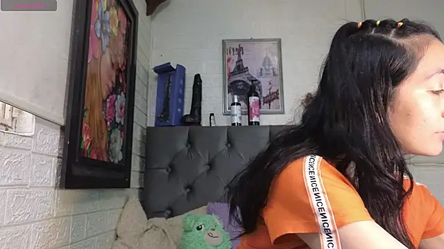 Snapshot of SALOME_KORLAND chatting on 09.16.25 SALOME KORLAND online show from 09.16.25