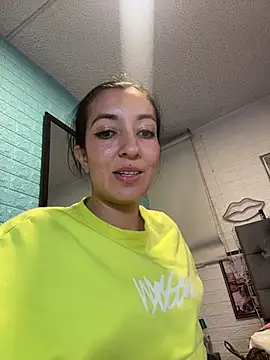 Snapshot of SALOME_KORLAND chatting on 10.22.25 SALOME KORLAND online show from 10.22.25